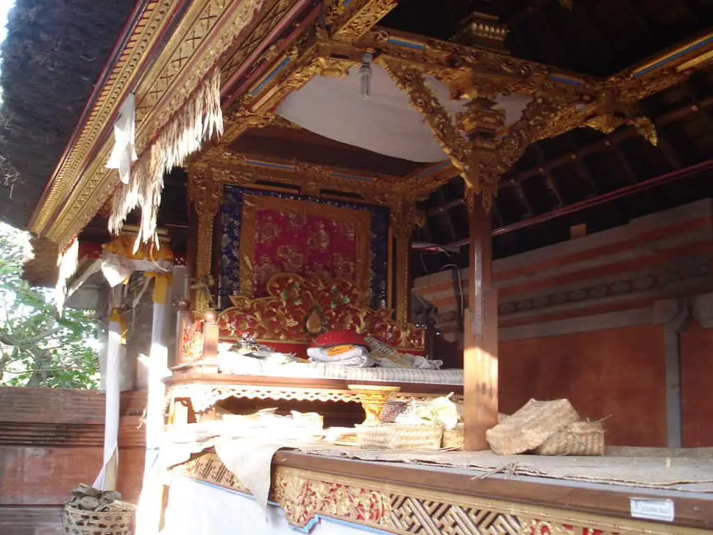 temple carvings in the pavilion