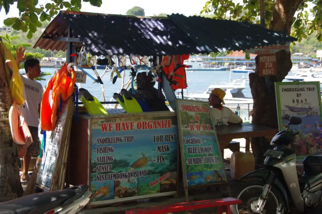 snorkeling gear for rent at padangbai