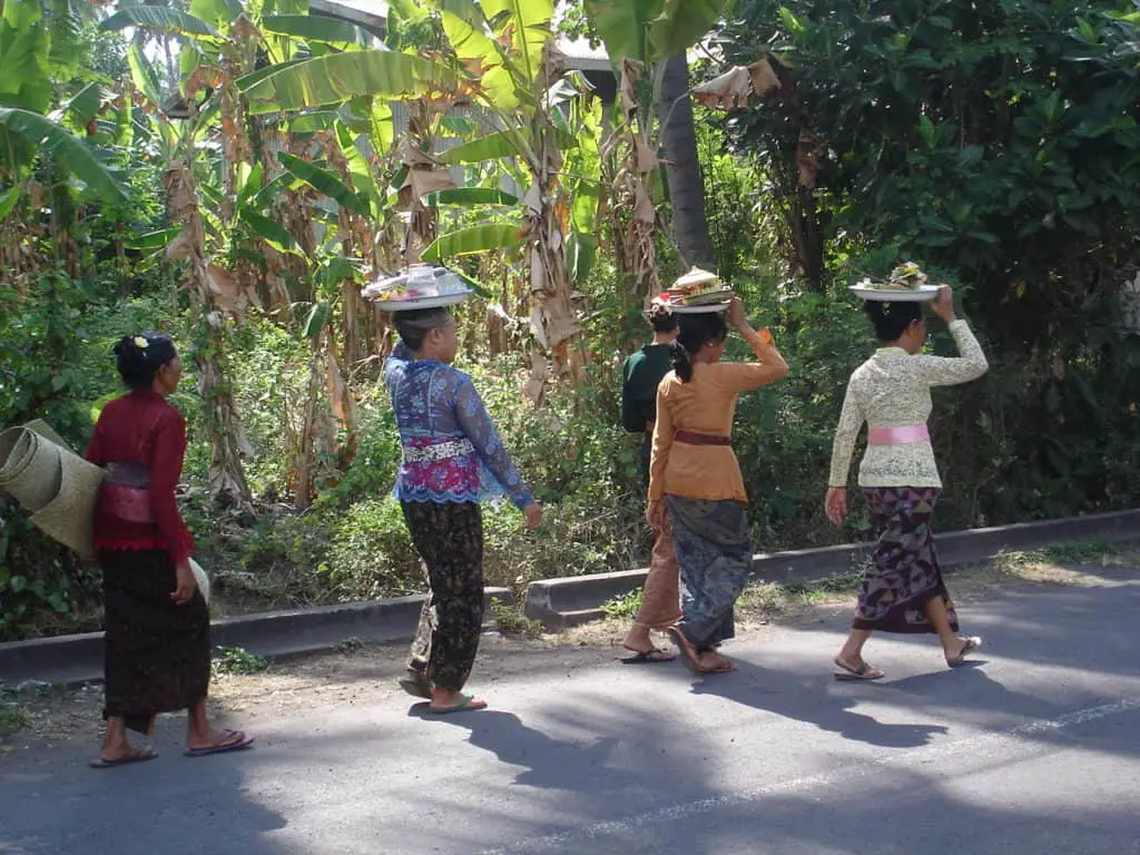 kebaya indonesian clothing bali